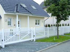 Freitragendes Schiebetor, Typ Nancy von Stargate-Zäune